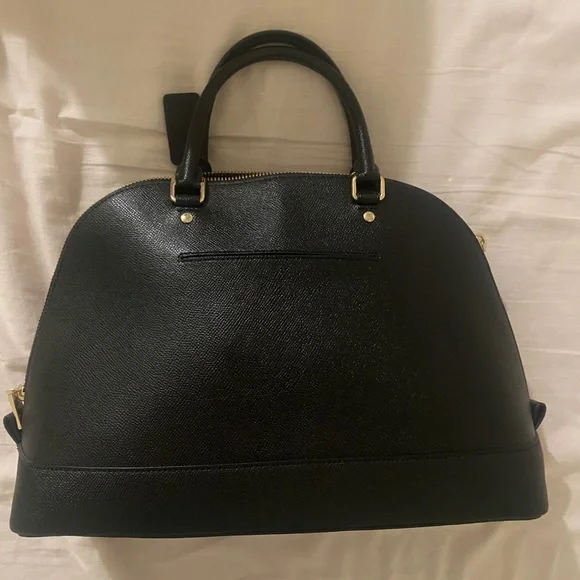 coach - Picture 2 of 7